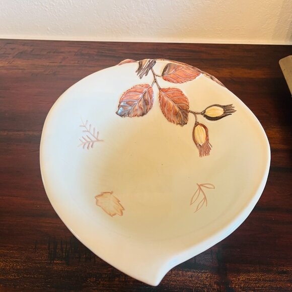 Vintage 1950s CarltonWare Hand Painted Hazelnut Footed Bowl Cottagecore Boho - Picture 8 of 9